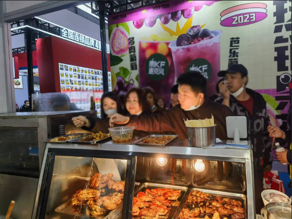 濟南開一家張成榮電烤雞架店加盟費用多少？