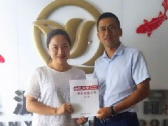 9月好消息不斷，賀青島李滄區胡女士成功加盟張成榮電烤雞架！
