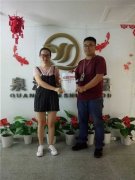 張成榮電烤雞架加盟，包攬各年齡段創(chuàng)業(yè)者，易學(xué)又賺錢！