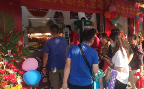 賀;濟南電烤雞架店-張成榮電烤雞架七里河店開業!