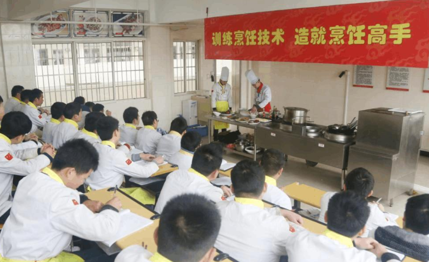 電烤雞架加盟培訓，烤雞架哪里學